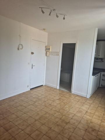 Appartement Etampes 1 pièce(s) 27.71 m2