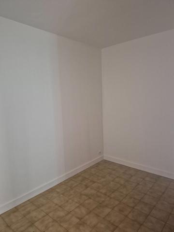 Appartement Etampes 1 pièce(s) 27.71 m2
