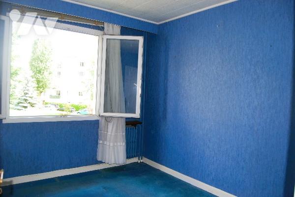 GARCHES MAIRIE - 3/4 pièces, 2 chambres, balcon sud, cave, parking libre +  parking poss. en sus