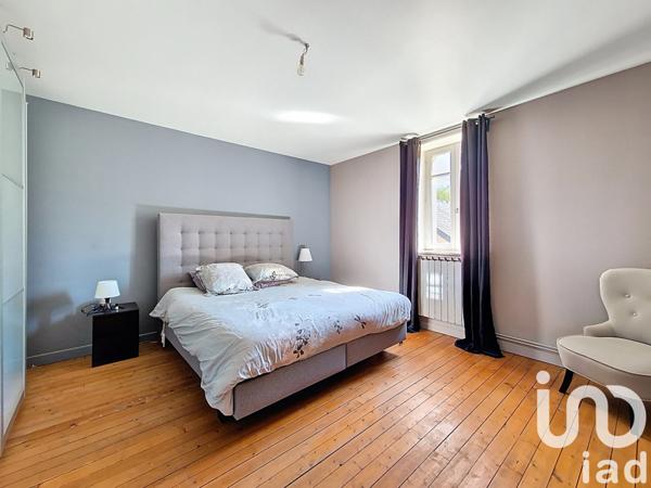 Maison à vendre 6 pièces 191 m² Bourbon-l'Archambault