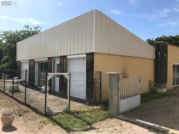 Maison à vendre à Molinet dans l'Allier (03510), ref : M-E-TI