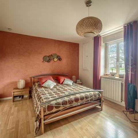 Maison 8 pièces - 174 m² Exclusivité efficity