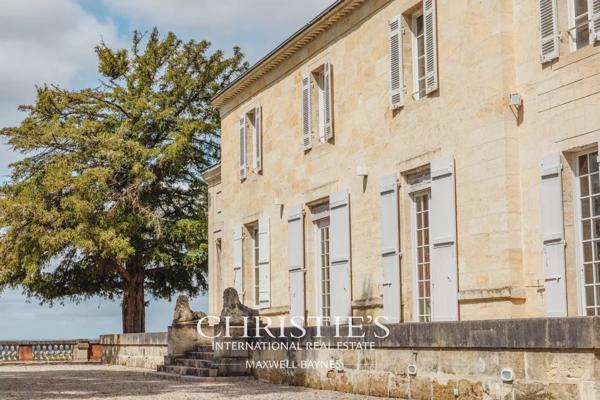 Bouliac – Domaine d’Exception avec Vue Panoramique et Parcelle de 7 Hectares