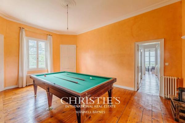 Bouliac – Domaine d’Exception avec Vue Panoramique et Parcelle de 7 Hectares