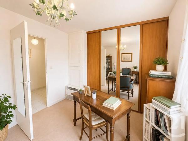 Maison à vendre  6 pièces - 132 m 2   PONTOISE  - 95