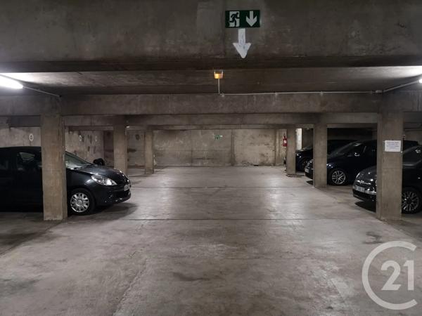 Parking à vendre  11 m 2   PANTIN  - 93