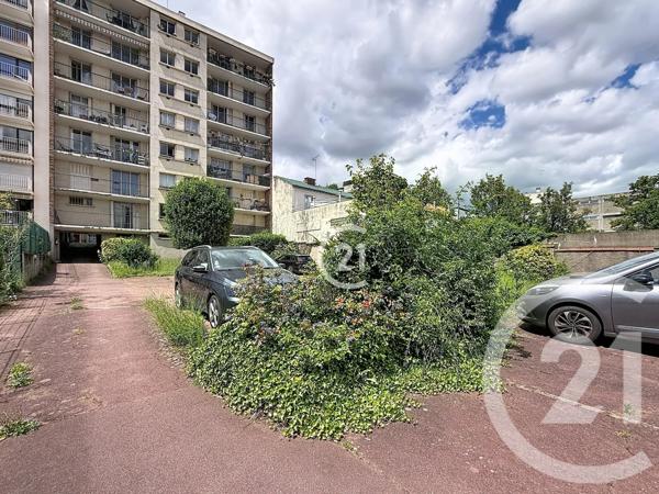 Parking à vendre  11 m 2   PANTIN  - 93