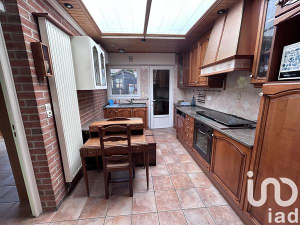 Maison 6 pièces de 124 m² à Faches-Thumesnil (59155)