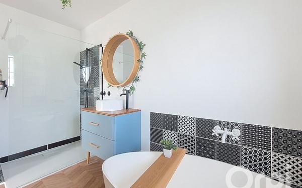 Maison à vendre    5 pièces •  Villeneuve-Loubet