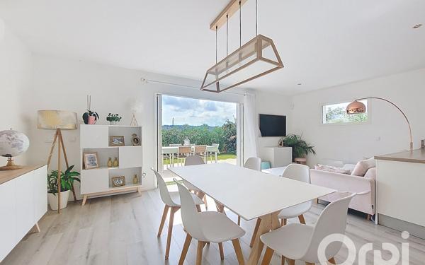 Maison à vendre    5 pièces •  Villeneuve-Loubet