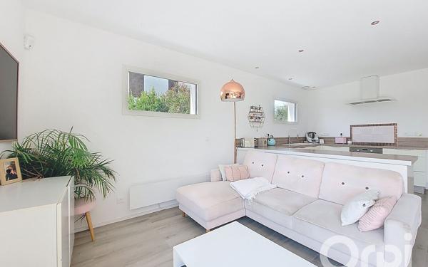 Maison à vendre    5 pièces •  Villeneuve-Loubet