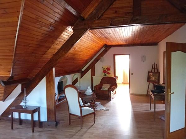 Très belle maison de 185 m² avec sous-sol total