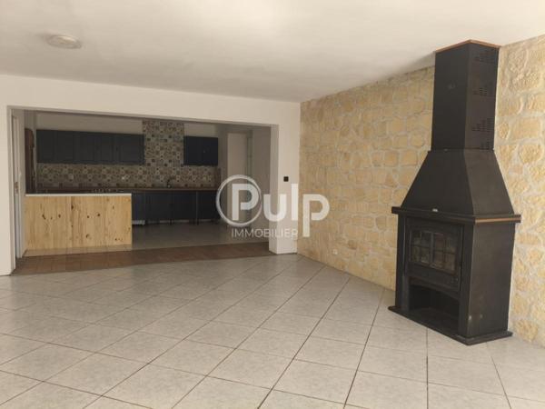 Maison à vendre à Villeneuve La Comtesse - Réf. larff40