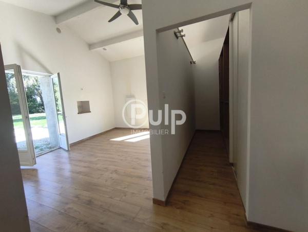 Maison à vendre à Villeneuve La Comtesse - Réf. larff40