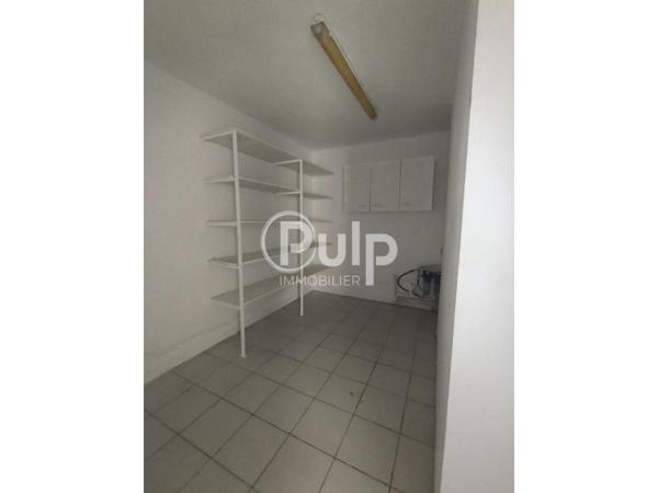 Maison à vendre à Villeneuve La Comtesse - Réf. larff40