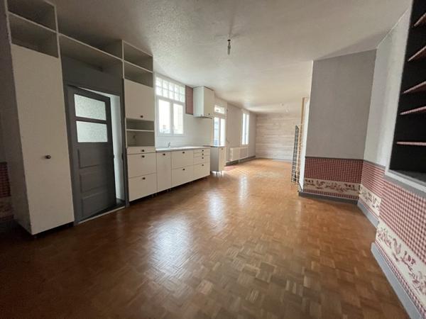 Immeuble à vendre |  Valençay |  376 m²