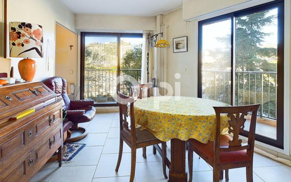 Appartement à vendre    3 pièces • 130,15 m2 Mandelieu-la-Napoule