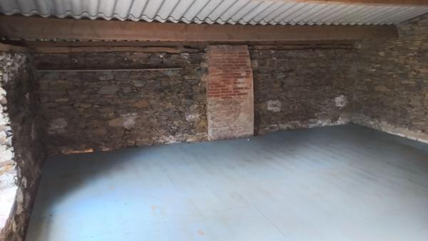 Bâtisse en pierre, 65m²