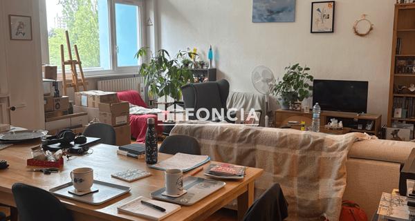 Location Appartement 2 pièces 84 m² - Le Mans 72000