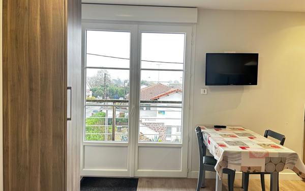 Appartement à louer    1 pièce •  Dax