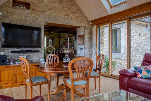 Maison en pierre de 146 m²