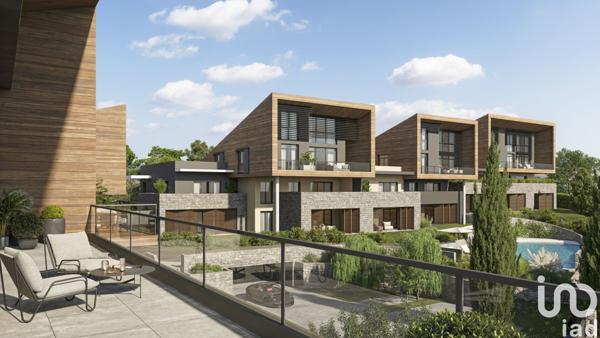 Appartement 4 pièces de 117 m² à Châteauneuf-Grasse (06740)