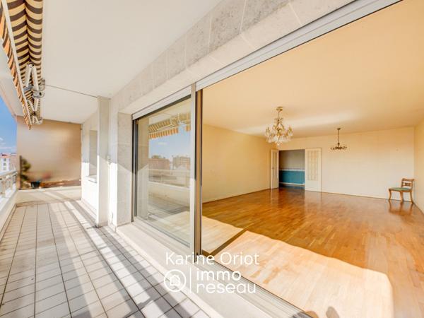 Appartement à SAINT MAUR DES FOSSES (94210)