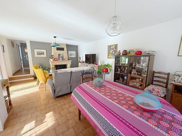 Vaison-la-Romaine (84110) A 5 kms de VAISON-LA-ROMAINE Maison de plain-pied au charme provençal dans un secteur prisé près de Vaison-la-