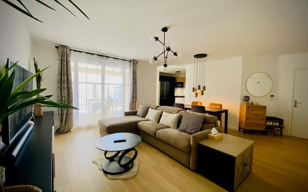 Appartement à louer    3 pièces • 7 332 m2 Saint-Maur-des-Fossés