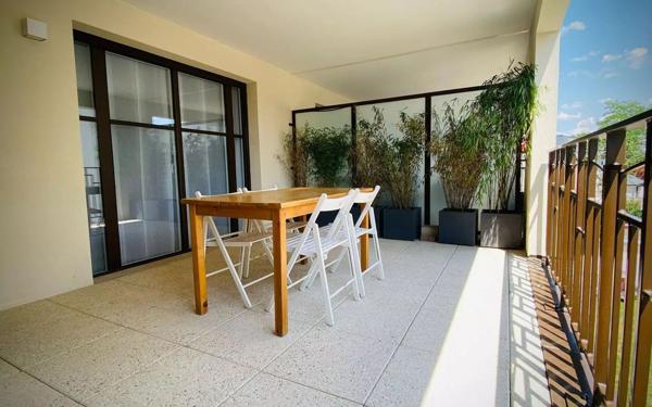 Appartement à louer    3 pièces • 7 332 m2 Saint-Maur-des-Fossés