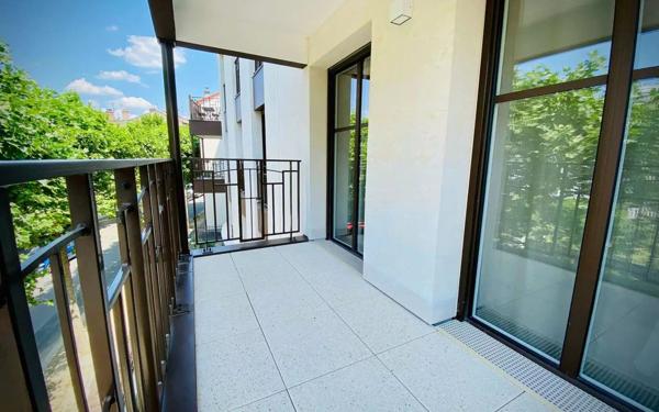 Appartement à louer    3 pièces • 7 332 m2 Saint-Maur-des-Fossés