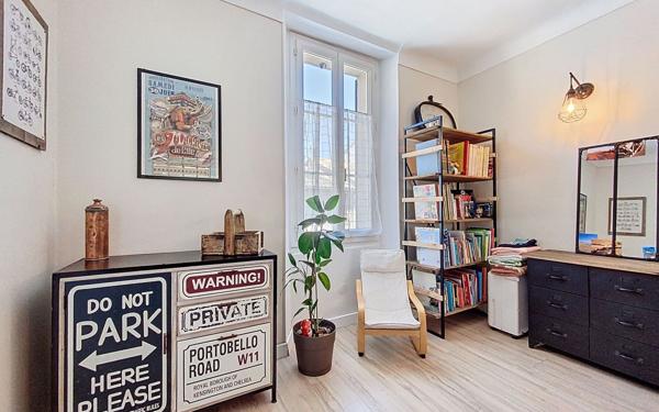 Appartement à vendre    3 pièces • 60 m2 Roquebrune-sur-Argens