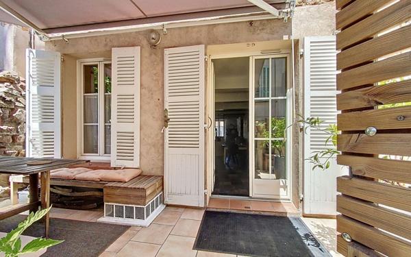 Appartement à vendre    3 pièces • 60 m2 Roquebrune-sur-Argens