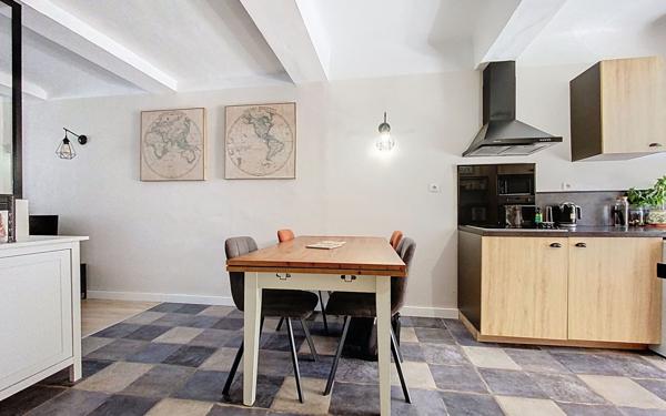 Appartement à vendre    3 pièces • 60 m2 Roquebrune-sur-Argens