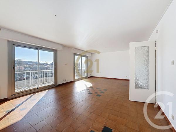 Appartement F3 à vendre  4 pièces - 87,34 m2 LURE - 70