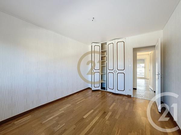 Appartement F3 à vendre  4 pièces - 87,34 m2 LURE - 70