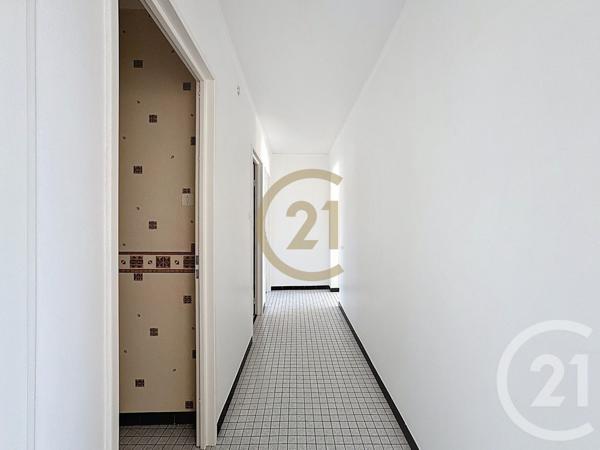 Appartement F3 à vendre  4 pièces - 87,34 m2 LURE - 70