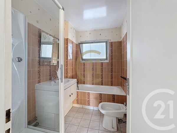 Appartement F3 à vendre  4 pièces - 87,34 m2 LURE - 70