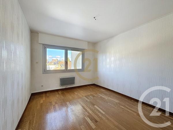 Appartement F3 à vendre  4 pièces - 87,34 m2 LURE - 70