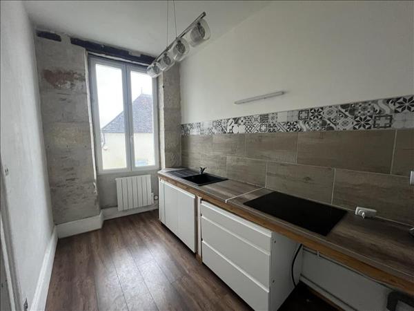 Immeuble à vendre |  Saint-Amand-Montrond |  126 m²