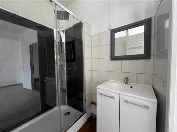 Immeuble à vendre |  Saint-Amand-Montrond |  126 m²