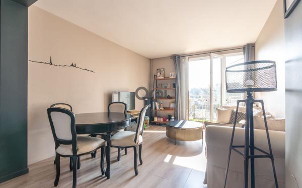 Appartement à vendre    3 pièces • 63,11 m2 Joinville-le-Pont