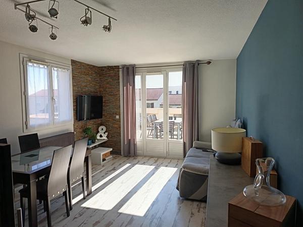 DUPLEX 2 CHAMBRES AVEC TERRASSE