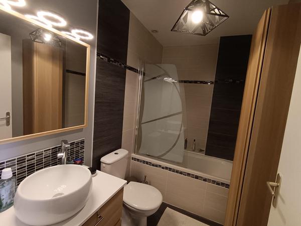 DUPLEX 2 CHAMBRES AVEC TERRASSE