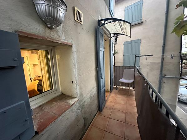 A VENDRE 13390 AURIOL STUDIO 15M² AVEC BALCON