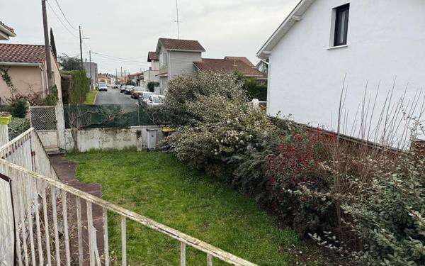 Appartement à louer    1 pièce •  Mont-de-Marsan