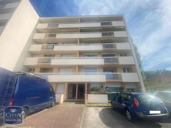 Appartement à louer 2 pièces 56.93m² Pont-de-Chéruy (38230)
