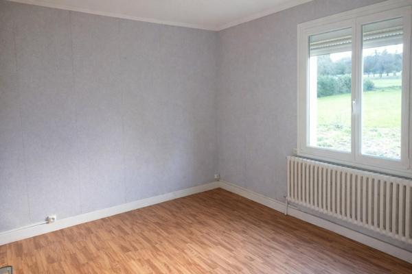 Longère de caractère à fort potentiel – Proche Mayenne