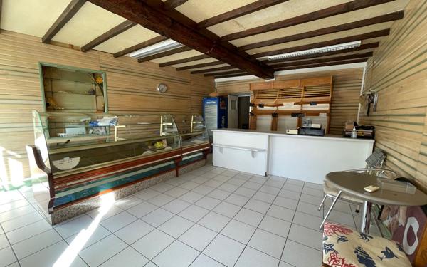 Maison à vendre    4 pièces •  Villemoustaussou