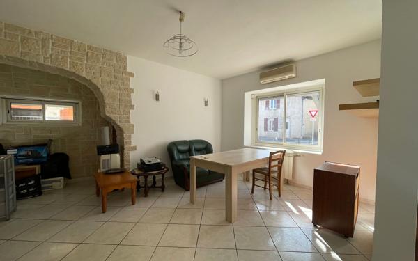 Maison à vendre    4 pièces •  Villemoustaussou